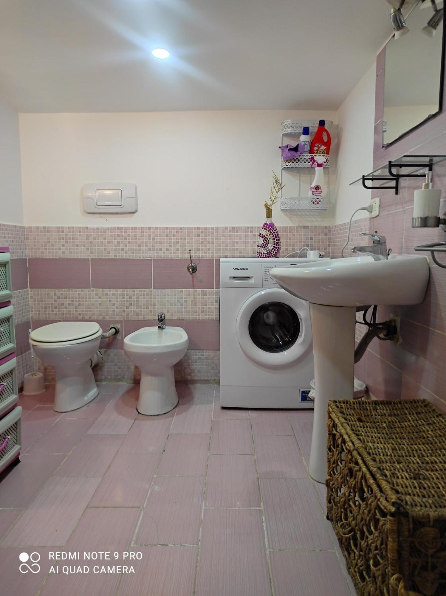 Nella Storica Piazza Carlo Iii Appartement *