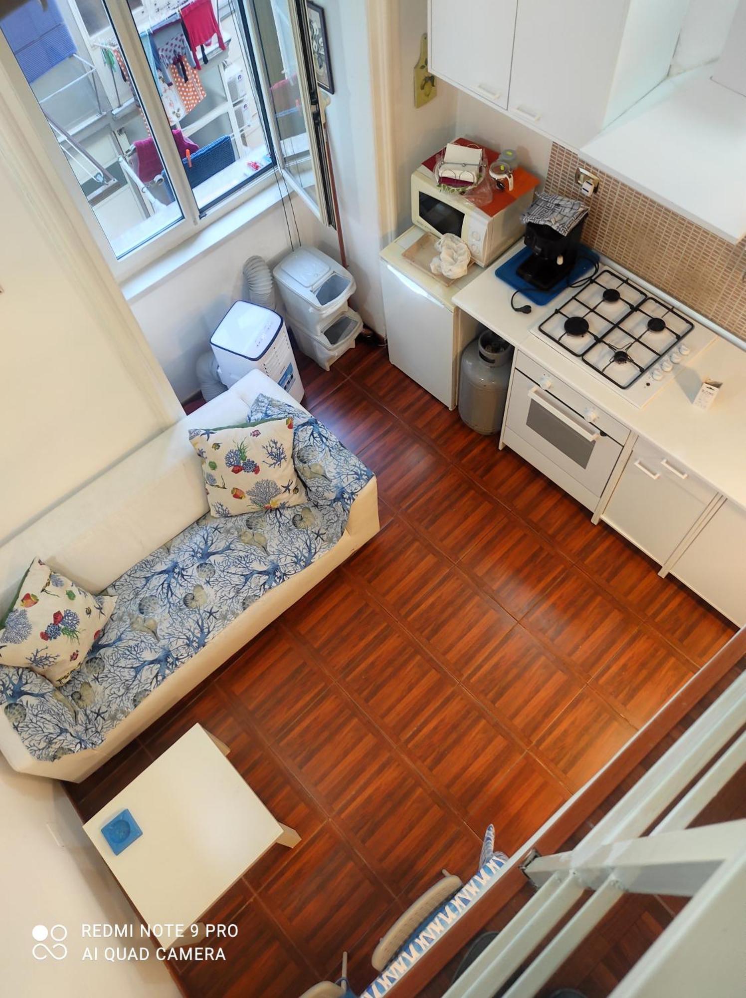 Nella Storica Piazza Carlo Iii Appartement Napels