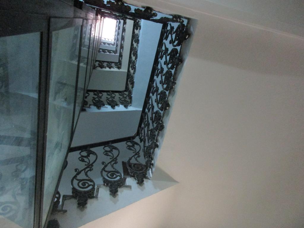 Appartement Nella Storica Piazza Carlo Iii *
